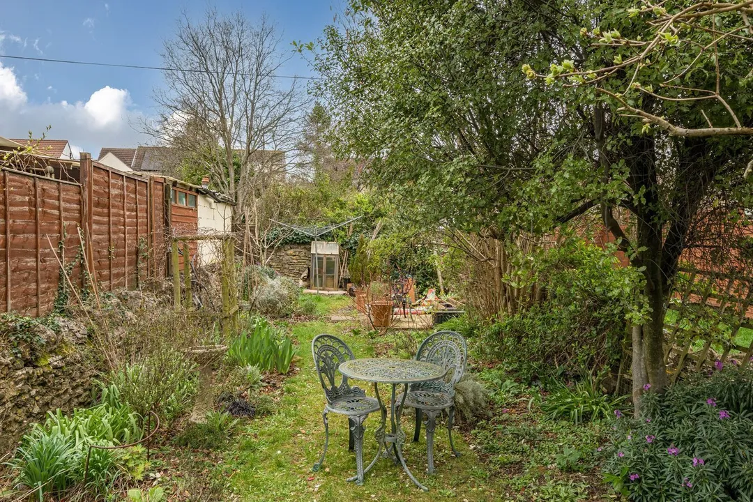 https://mr0.homeflow-assets.co.uk/files/photo/image/46924/5125/_x_/54811389.jpg