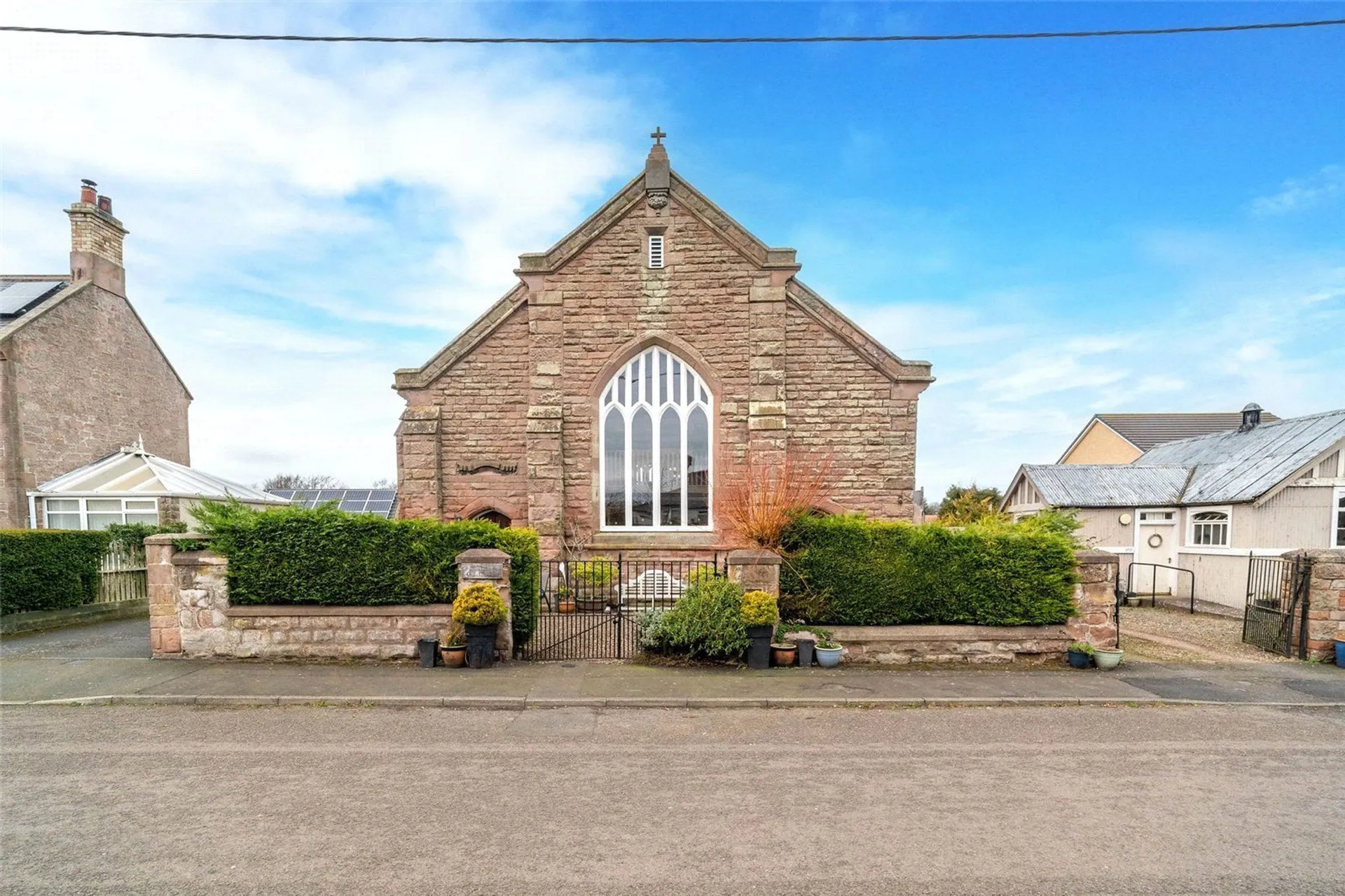 Property photo top 0