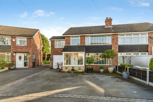 Baslow Drive, Heald Green, Cheadle, G...