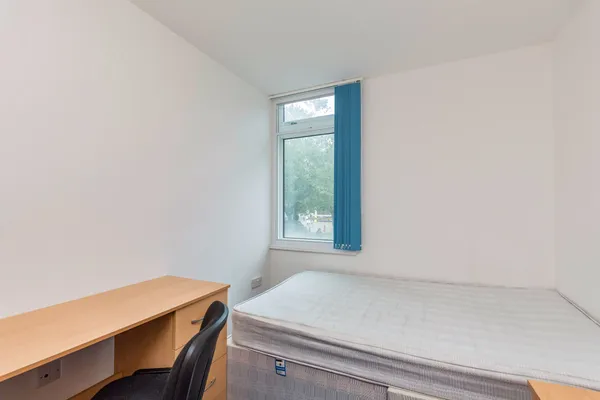 Jassi Halls, Portsmouth