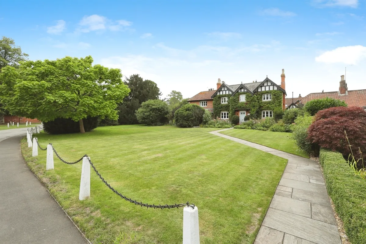 Cedar Cottage, Wiseton, Doncaster