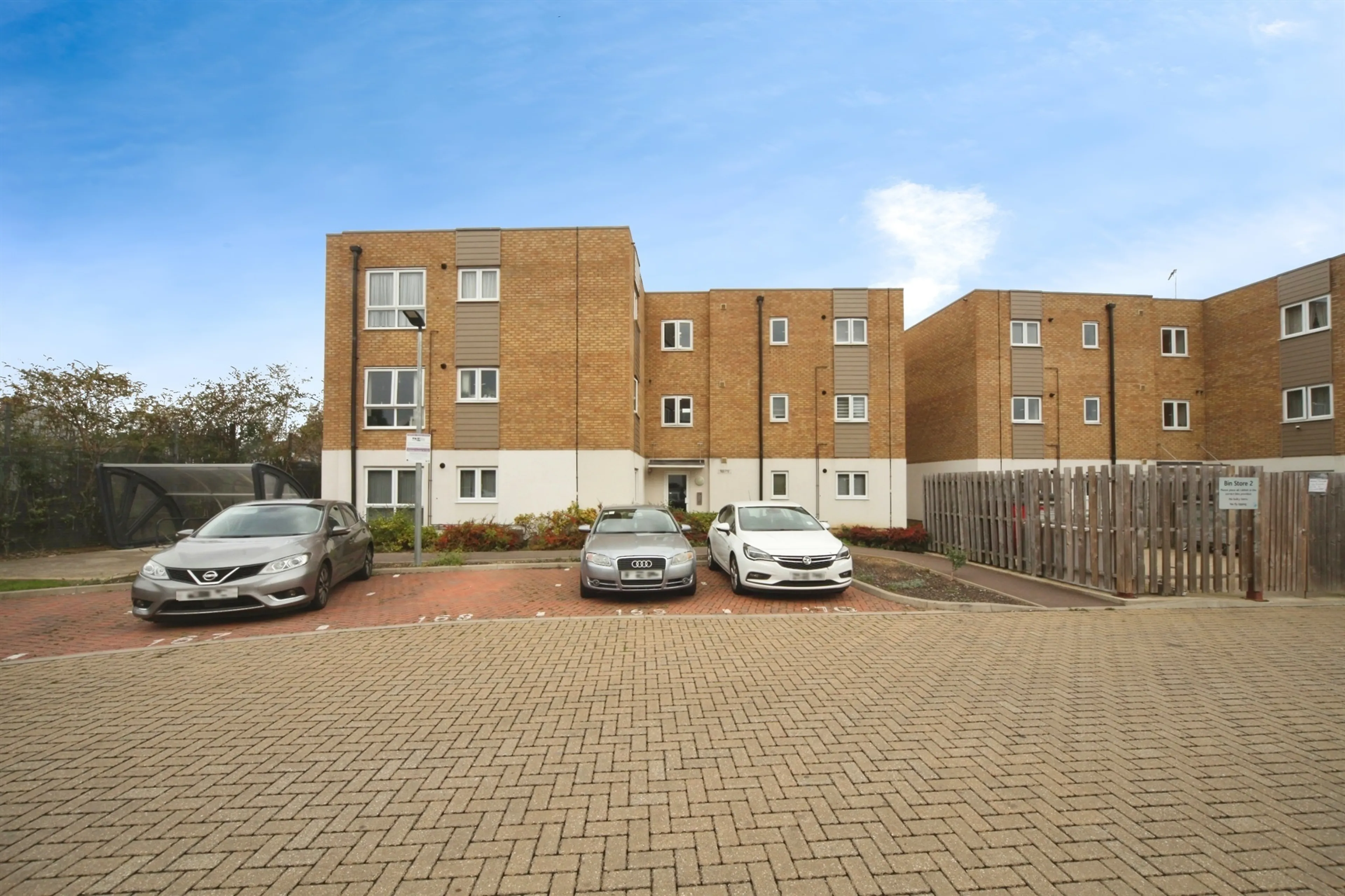 Property photo 0