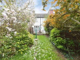 Ashburton Avenue, Ilford thumb 2