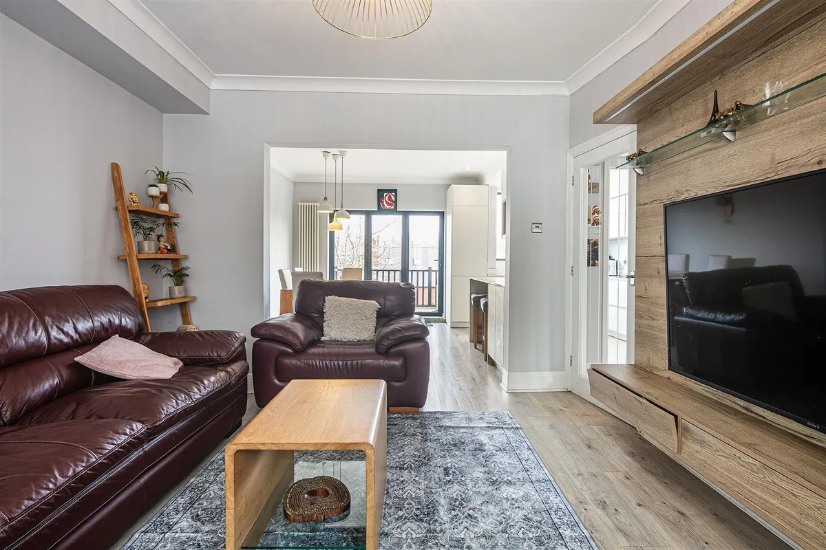59, Louth Road, Sheffield, S11 7AU