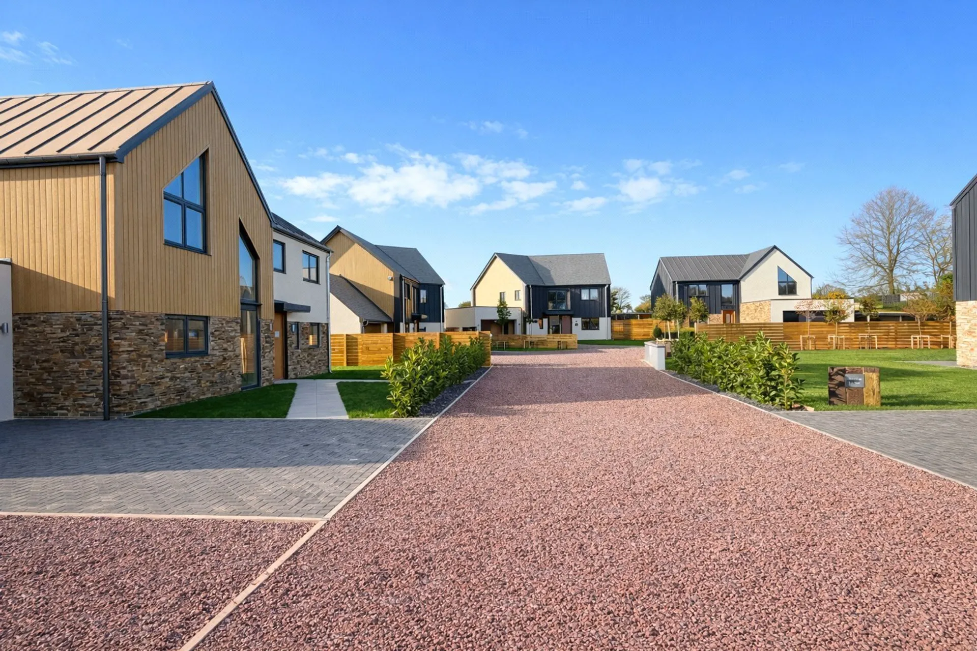 Property photo top 0