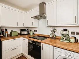 Anchor Close, Shoreham-By-Sea thumb 2