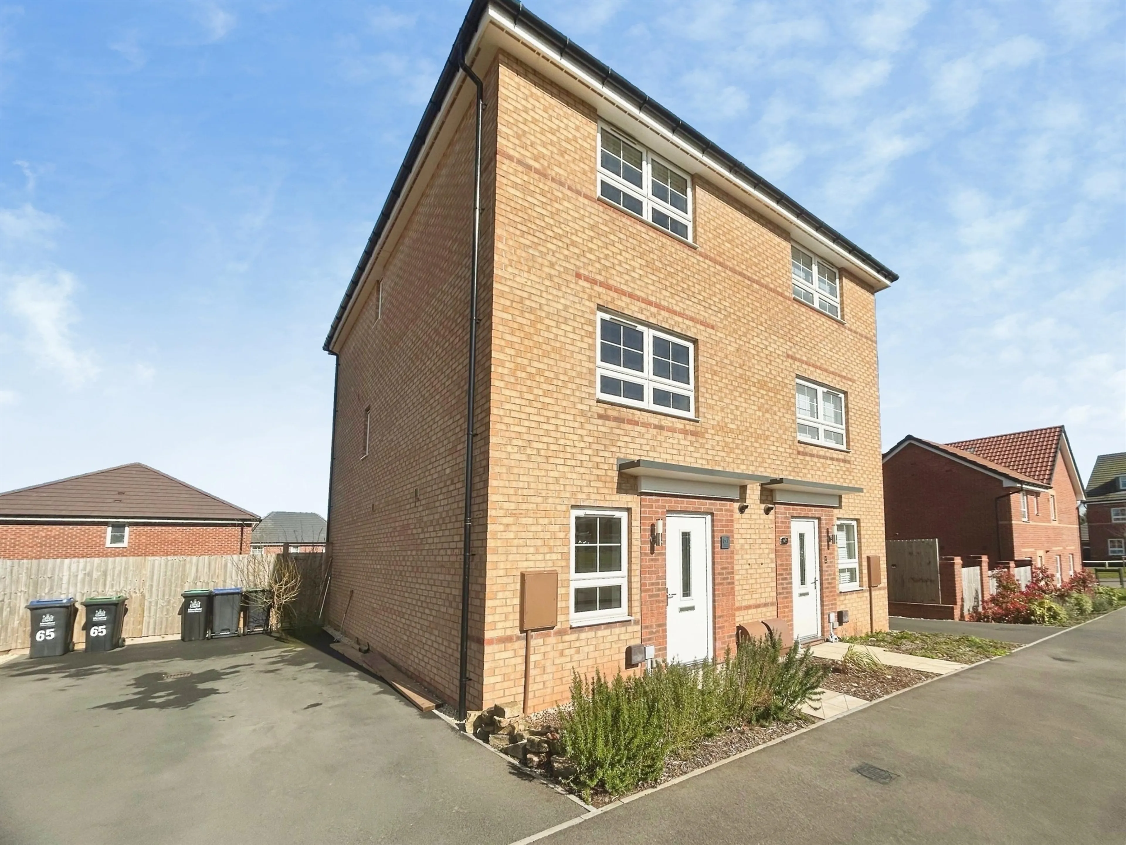 Property photo 0