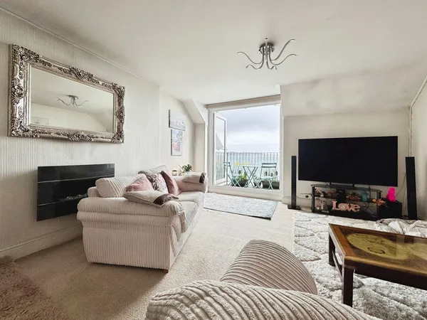 Marine Drive, Looe, Cornwall, PL13