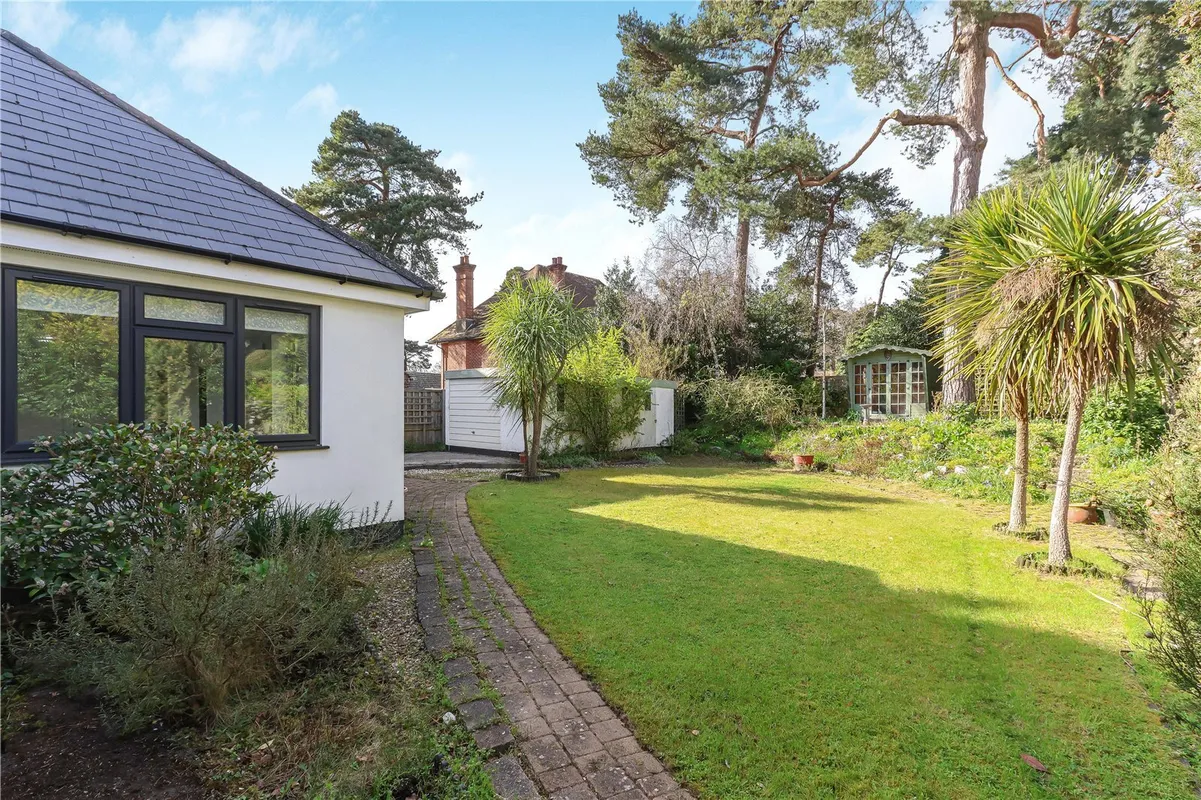 Alton Road, Lower Parkstone, Poole, Dorset, BH14