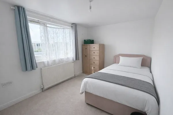 Craven Avenue, SS8 0DJ, CANVEY ISLAND