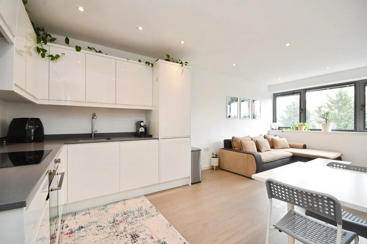 Hubert Road, Brentwood