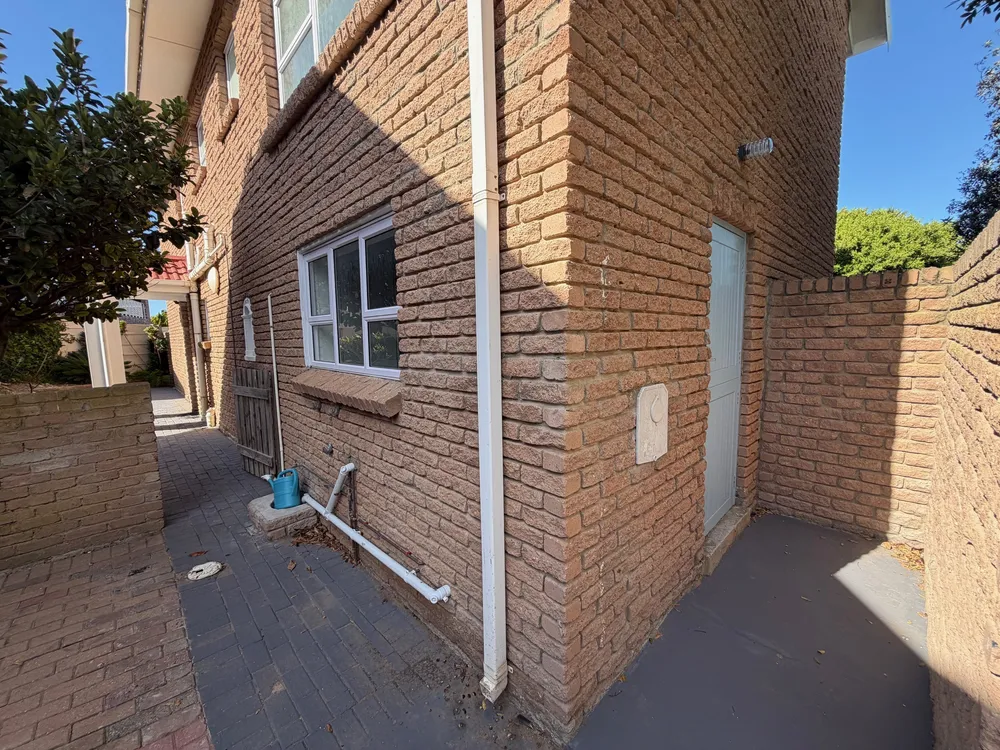 South Africa, Western Cape, Dana Bay, E. Distorta Street, 6