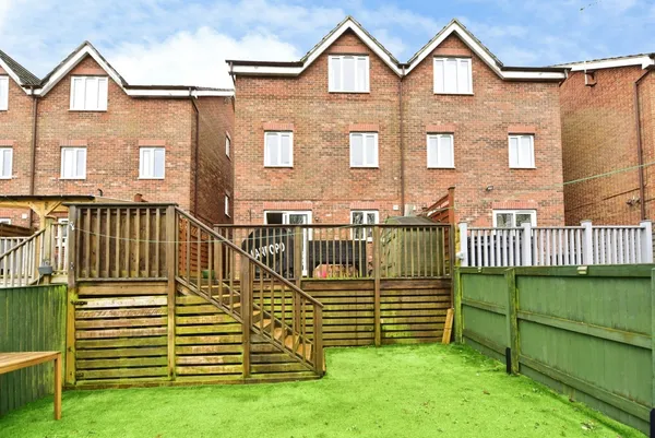 St. Matthews Close, SHEFFIELD, South ...