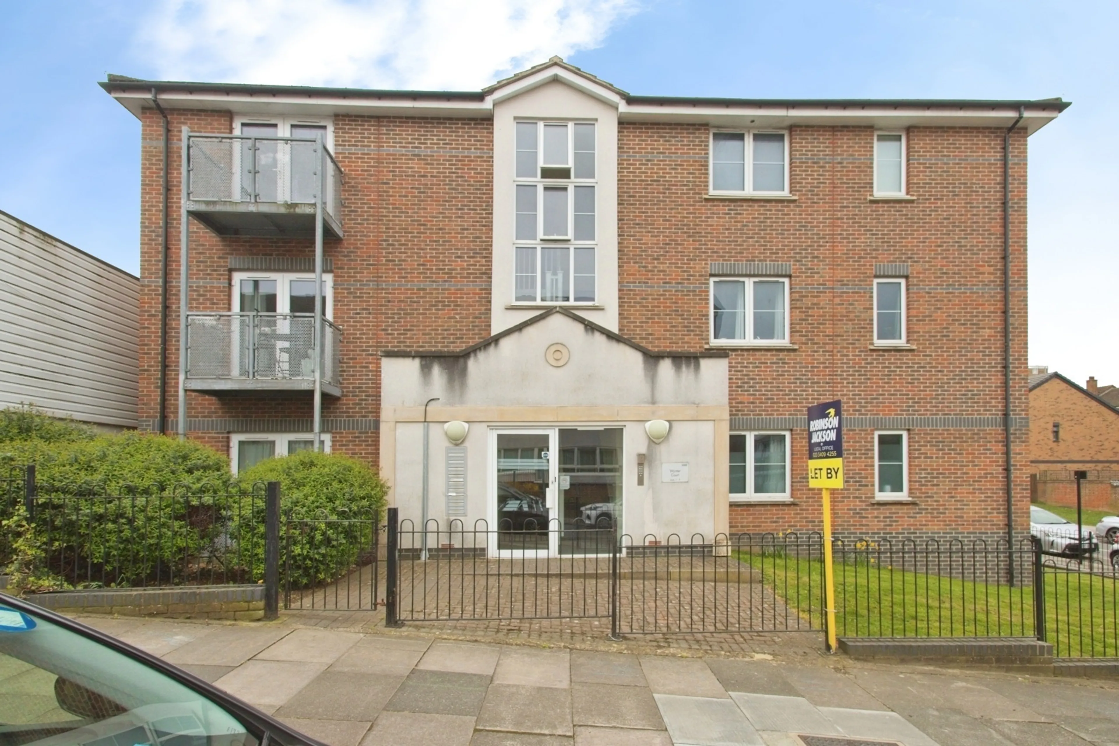 Property at Glyndon Road, London, SE18