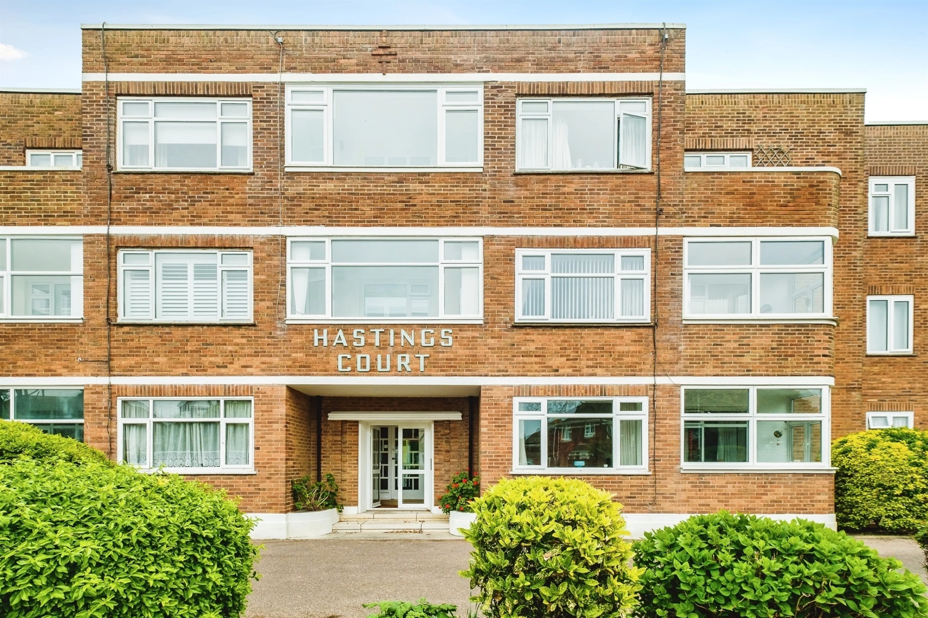 Property at Winchelsea Gardens, Worthing