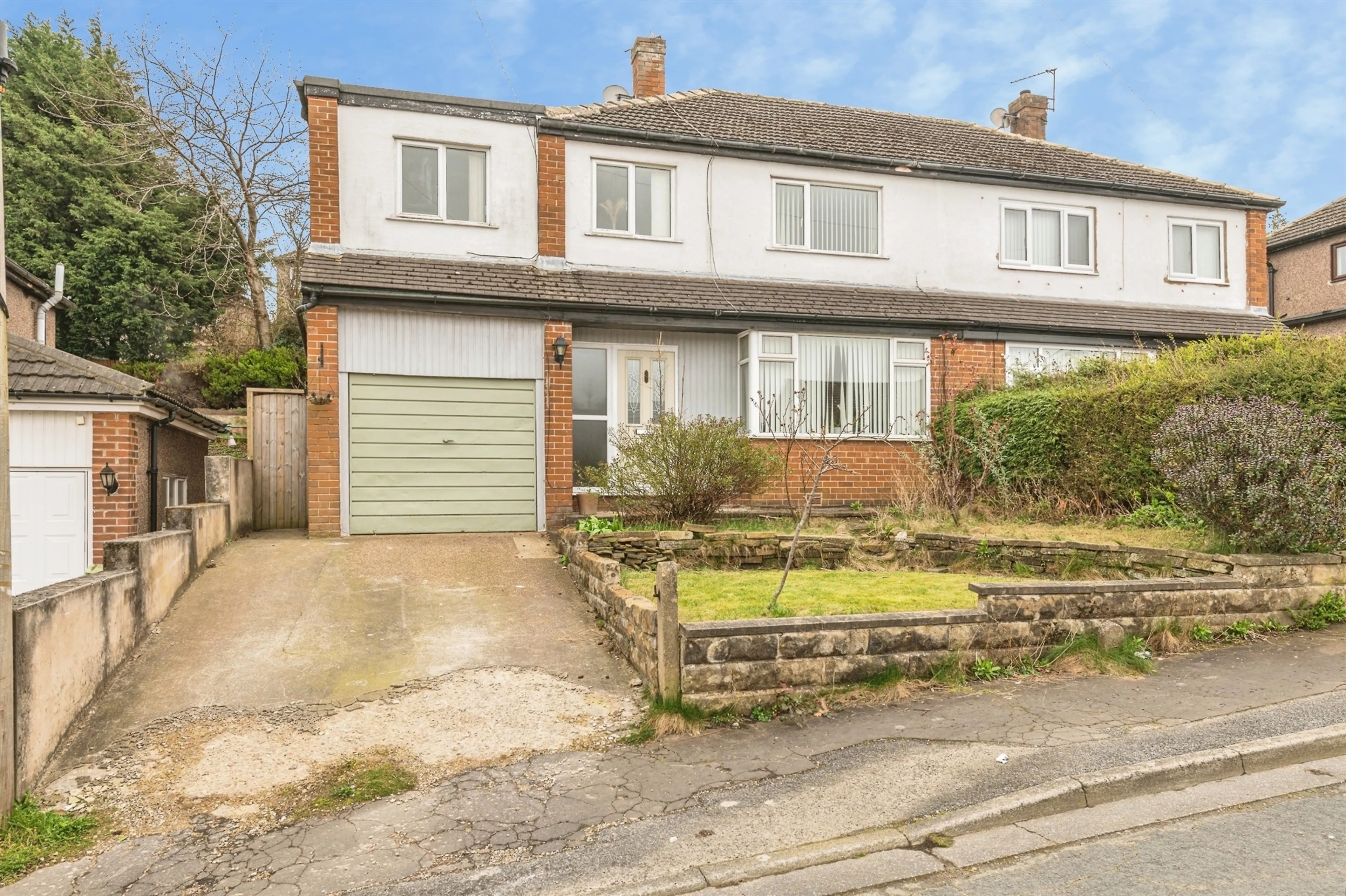 Property at Greenside Crescent, Huddersfield