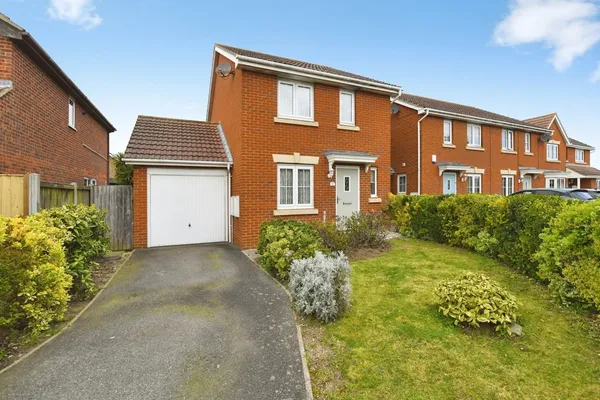 Havengore Close, Great Wakering, Sout...