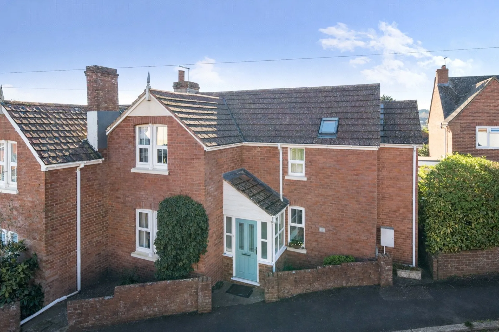 Property photo top 0