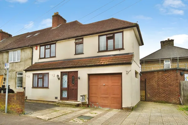 Sheppey Road, Dagenham, Essex, RM9