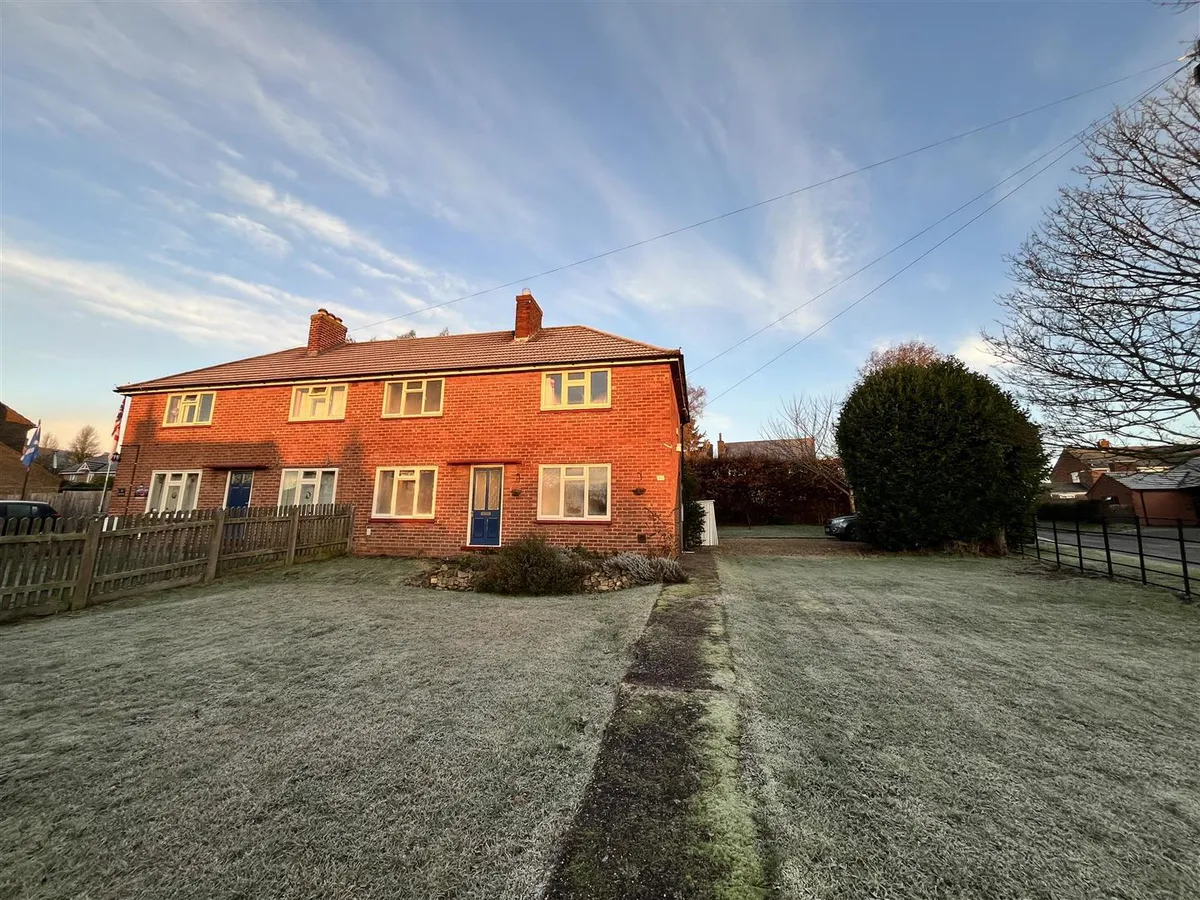 Newton Way, Woolsthorpe By Colsterworth, Grantham