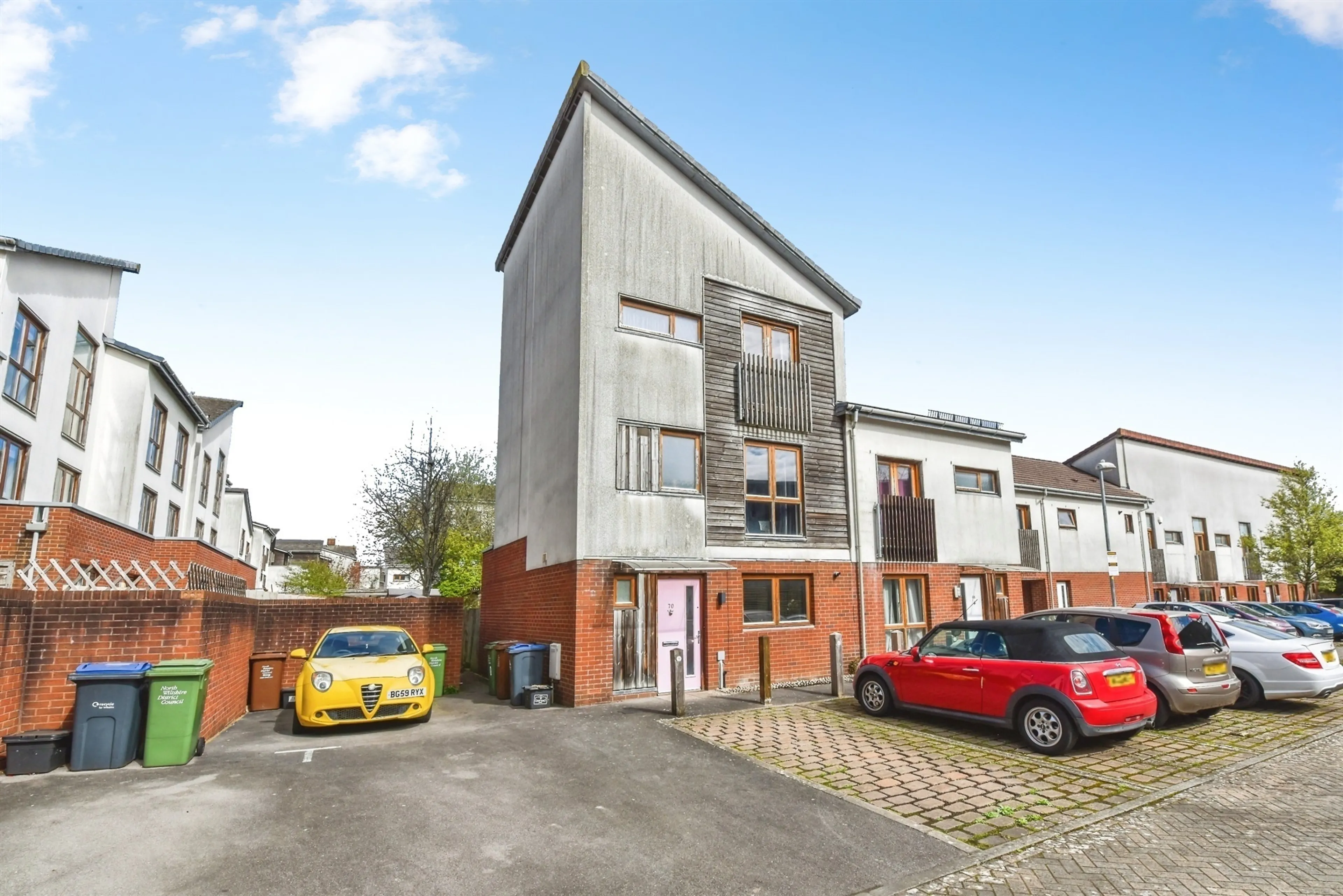 Property photo 0