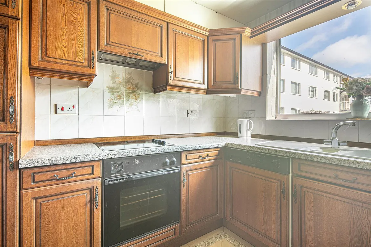 48 The Glen, Endcliffe, S10 3FN
