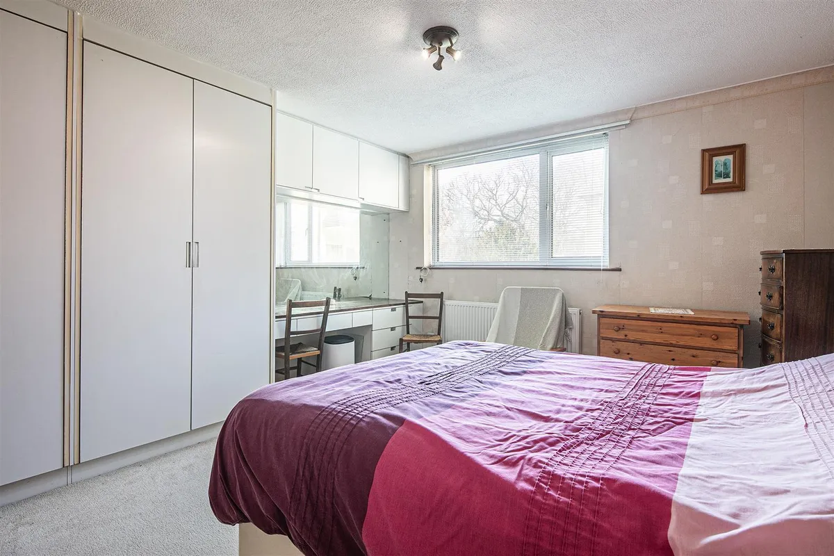 48 The Glen, Endcliffe, S10 3FN