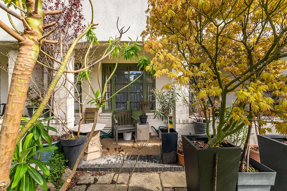 Colebrook Close, London, SW15