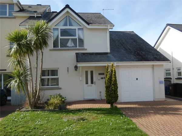 Ffordd Heulyn, Y Felinheli, Gwynedd, ...