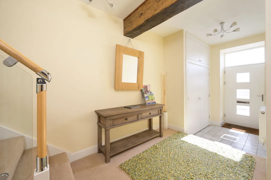 https://mr0.homeflow-assets.co.uk/files/photo/image/46986/1416/_x_/PierMaltings7-75.jpg
