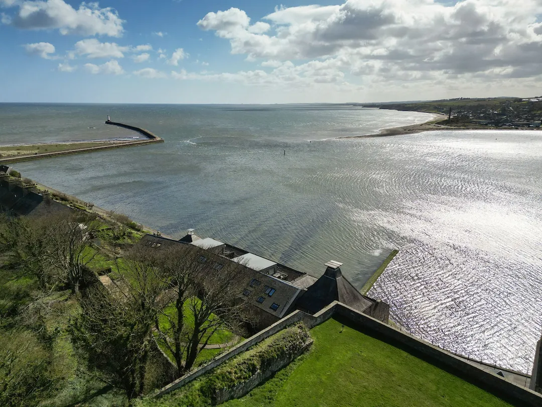 https://mr0.homeflow-assets.co.uk/files/photo/image/46986/1420/_x_/PierMaltings7-DRONE-7.jpg