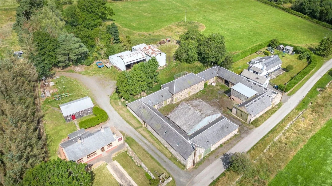https://mr0.homeflow-assets.co.uk/files/photo/image/46986/1850/_x_/PAT250326_04.jpg