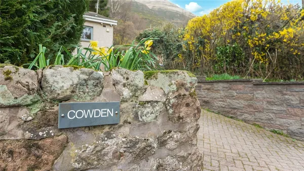 Cowden, Back Road, Alva, Clackmannans...