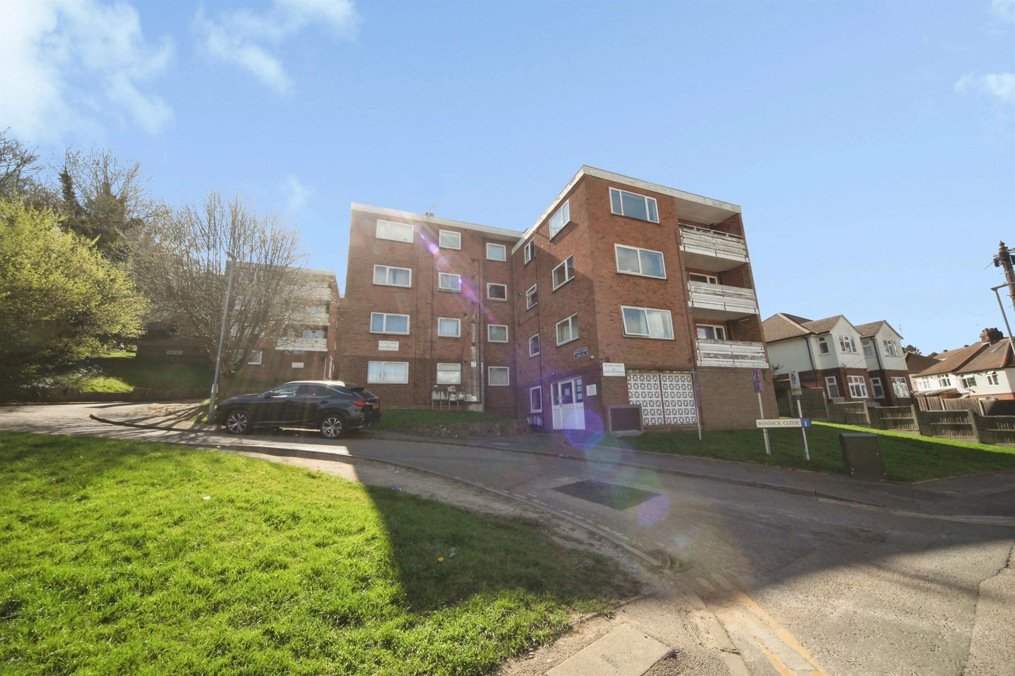 Property photo 0