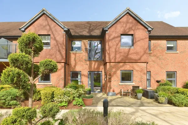 St. Giles Mews, Stony Stratford, Milt...