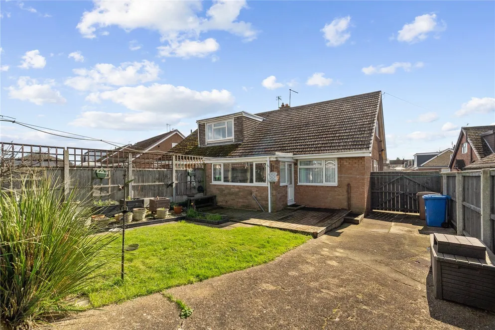 Property carousel item 19