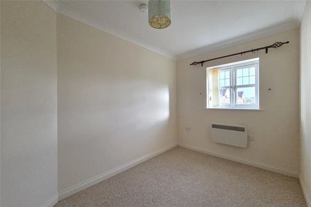 Property carousel item 11