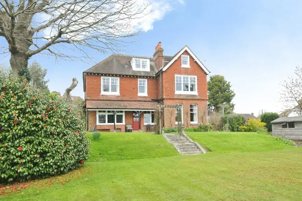 Bellhurst Road, Robertsbridge, East S...