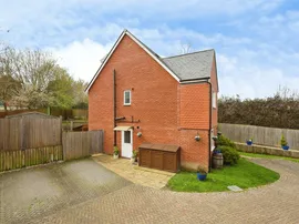 Viburnum Way, Hailsham thumb 2