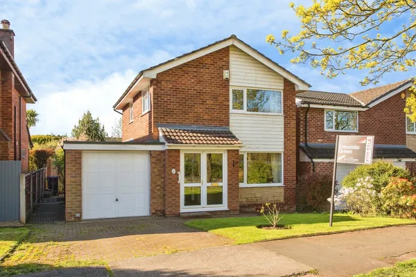Dalehead Road, Leyland, Lancashire, PR25
