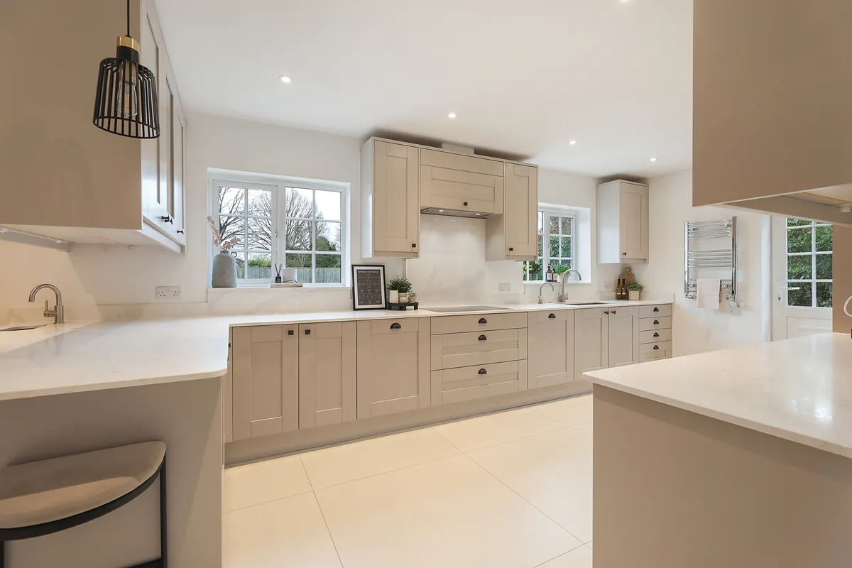 Woodroyd Avenue, Horley, Surrey, RH6