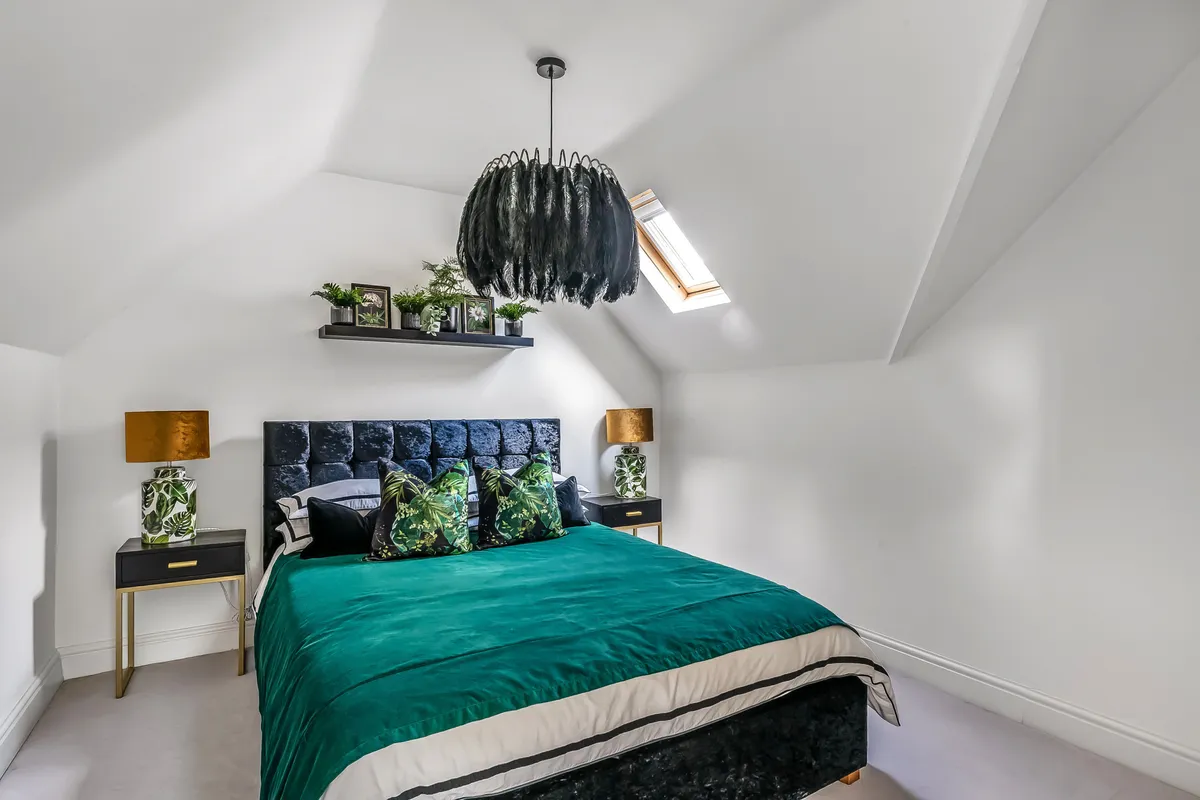 Woodroyd Avenue, Horley, Surrey, RH6