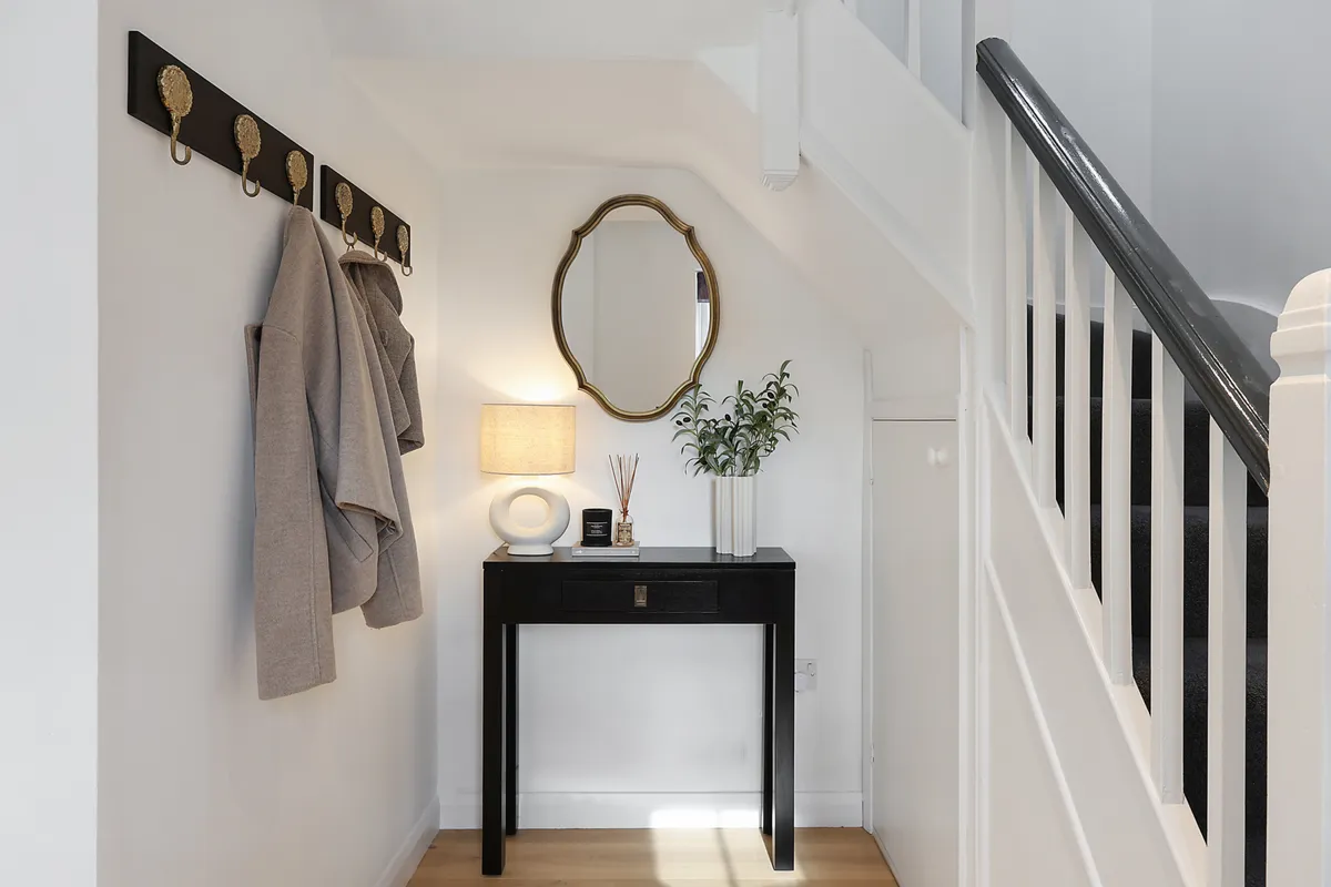 Woodroyd Avenue, Horley, Surrey, RH6