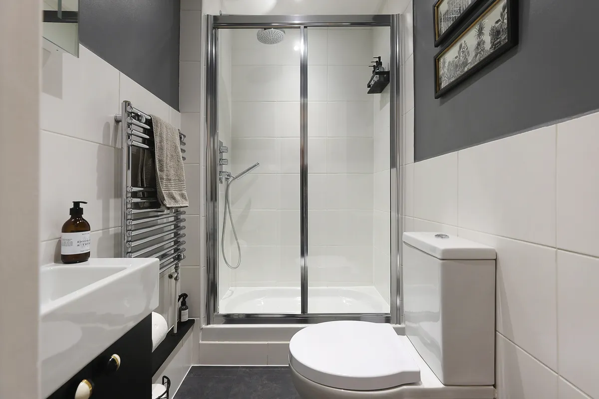 Woodroyd Avenue, Horley, Surrey, RH6