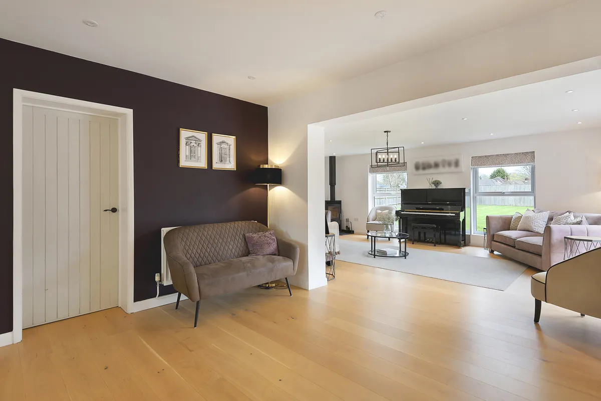 Woodroyd Avenue, Horley, Surrey, RH6