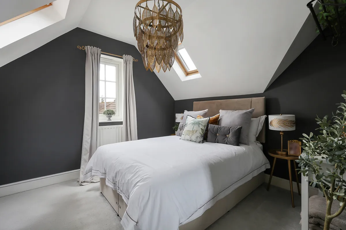 Woodroyd Avenue, Horley, Surrey, RH6