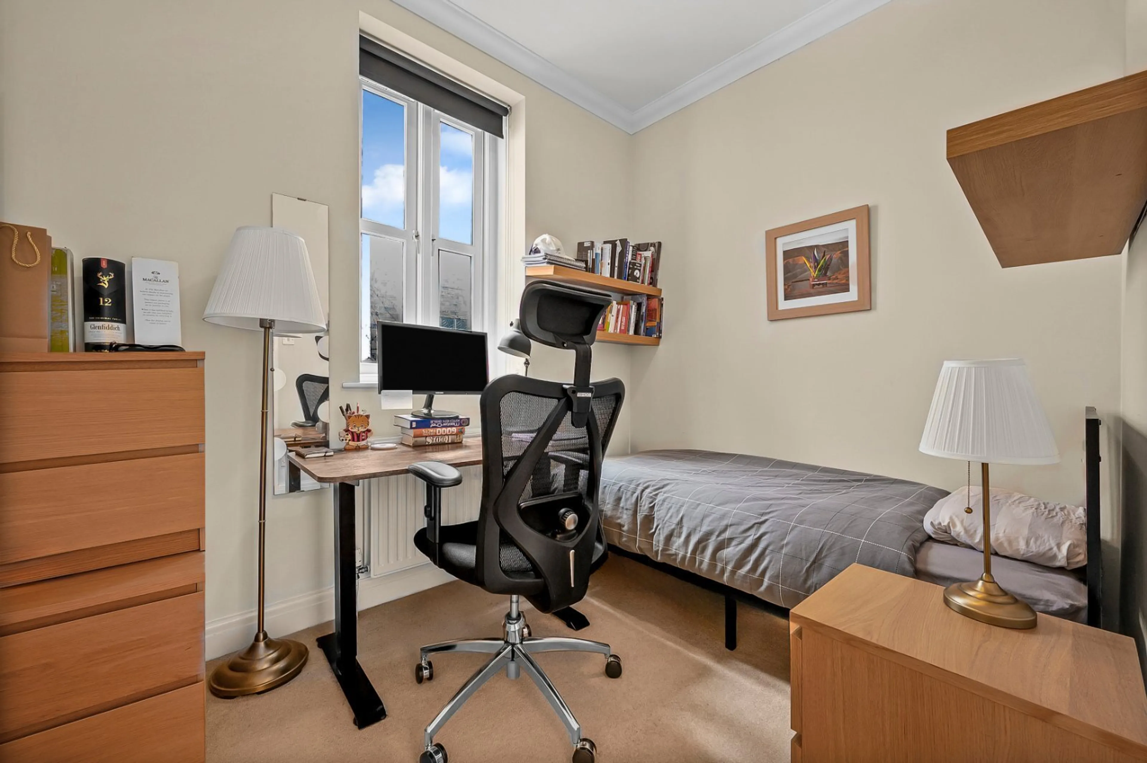 Photo 8