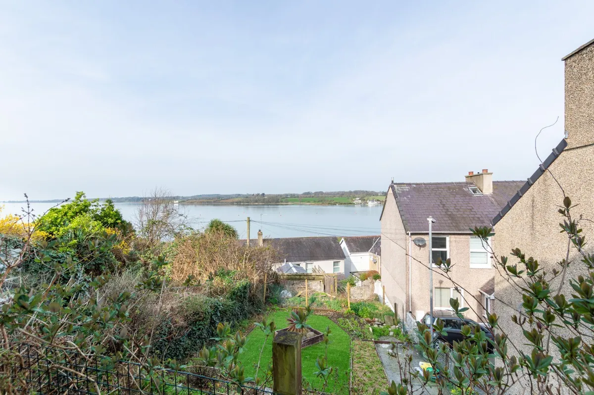 Caernarfon Road, Y Felinheli, Gwynedd, LL56
