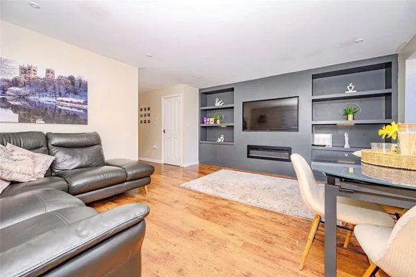 Fossett Grove, Dunstable, Bedfordshir...