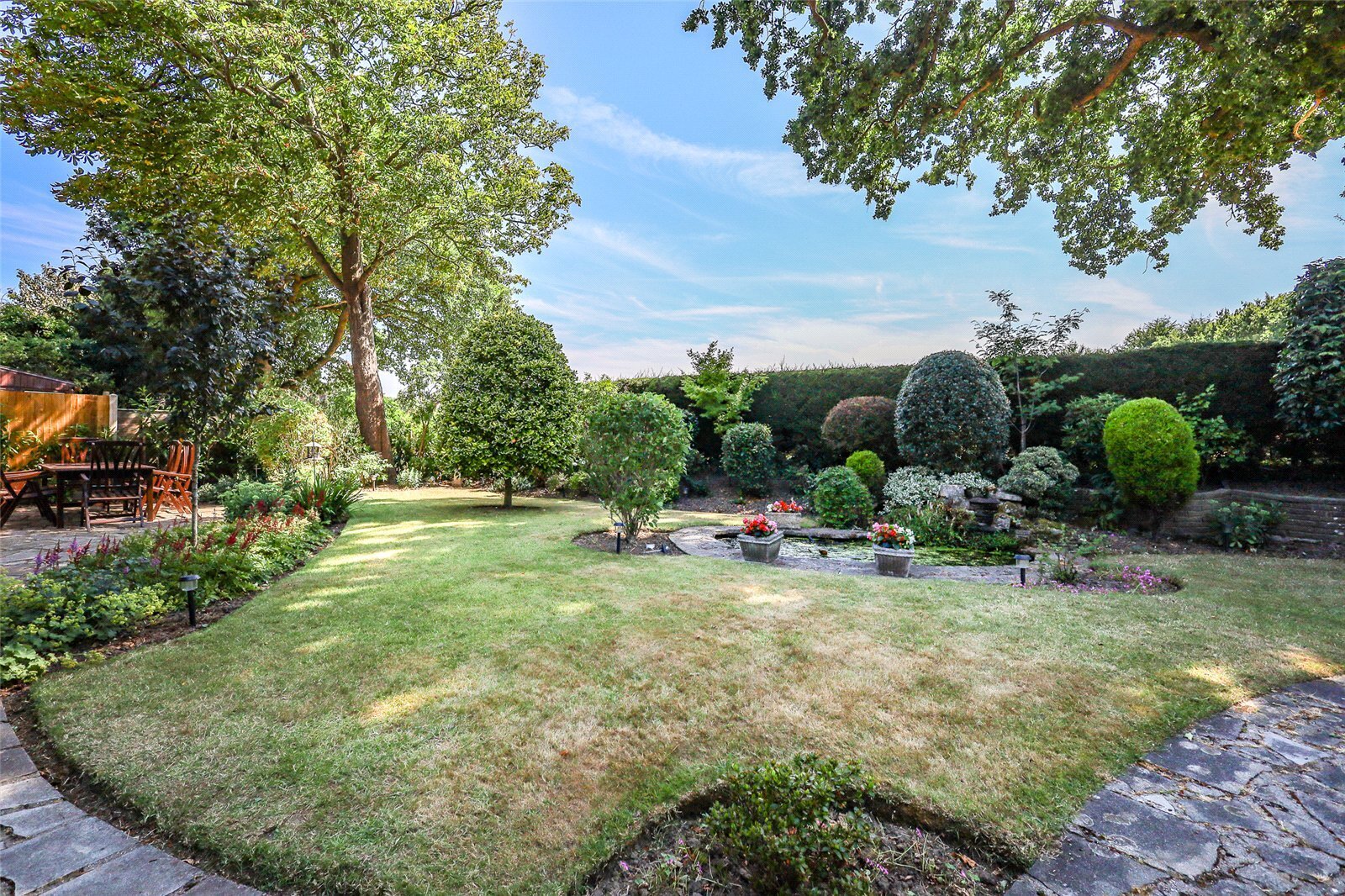 Bishearne Gardens, Liss, Hampshire, GU33 Image 2